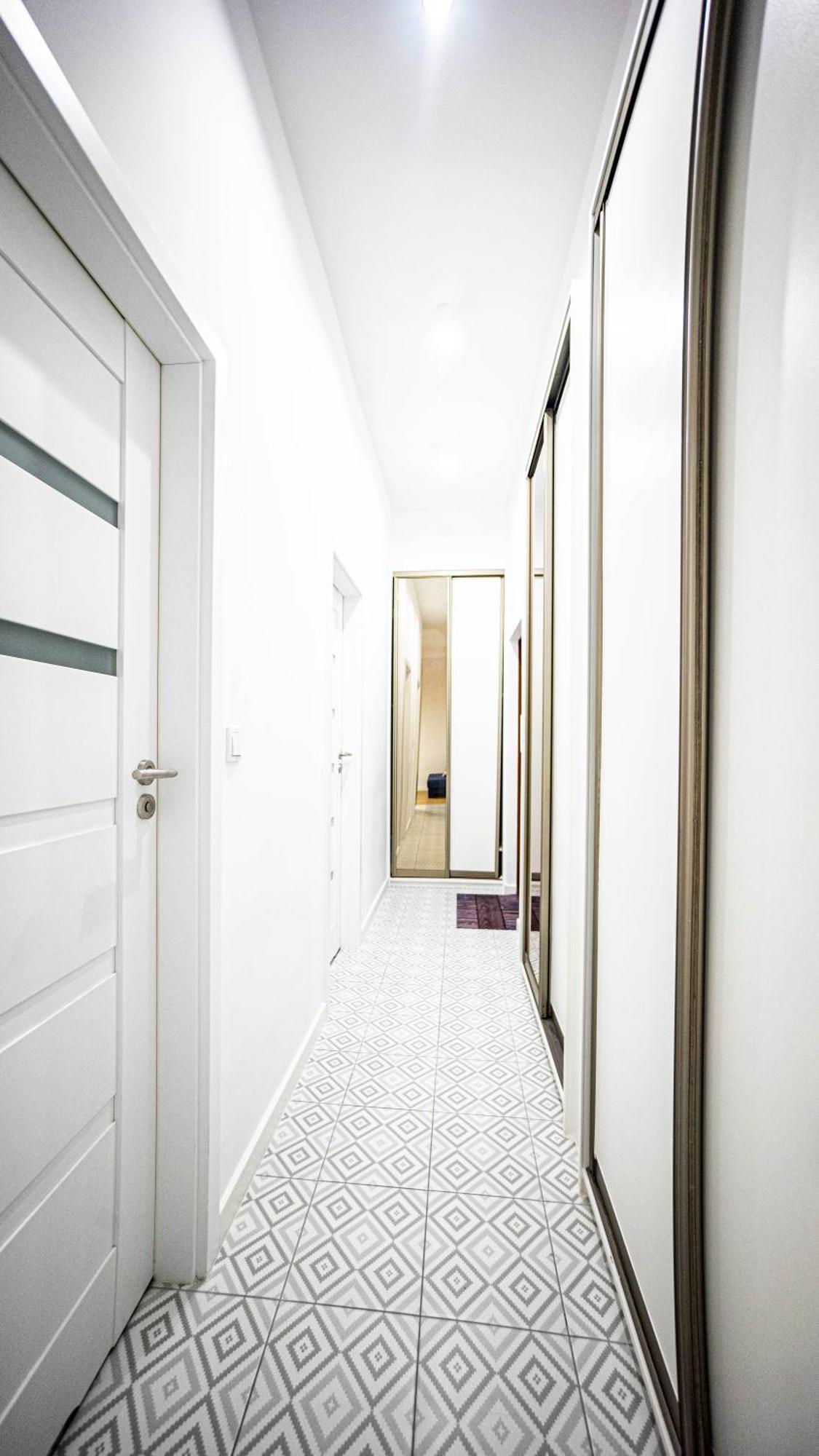 Spacious Apartment With 3 Meter Ceilings, Powisle, The Old Town Varšava Exteriér fotografie